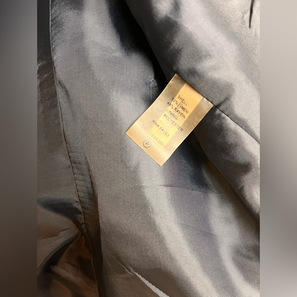 Calvin Klein navy Linen/Rayon blazer with gold buttons size 8 - Picture 3 of 5